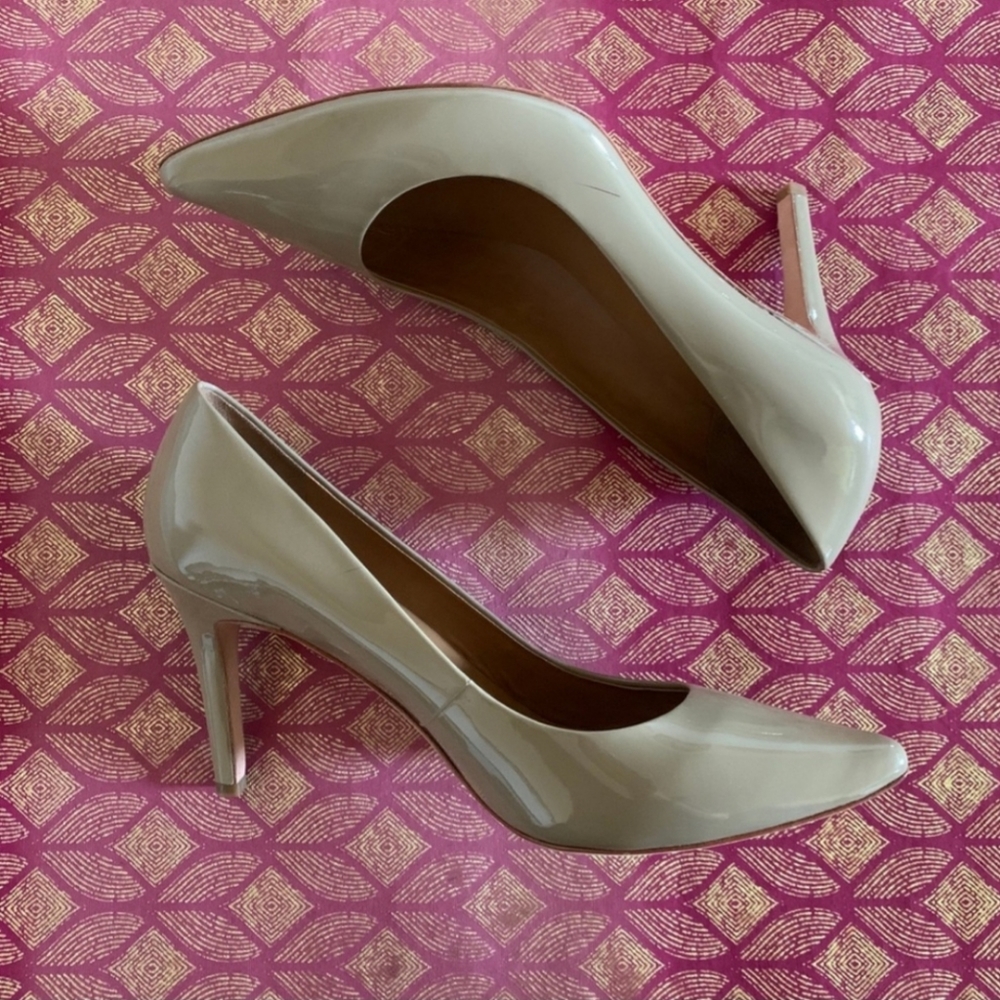 Ann Taylor Classic Neutral Pointed-Toe Pumps